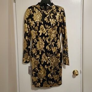 Ladies Medium Sequin Floral Party Dress